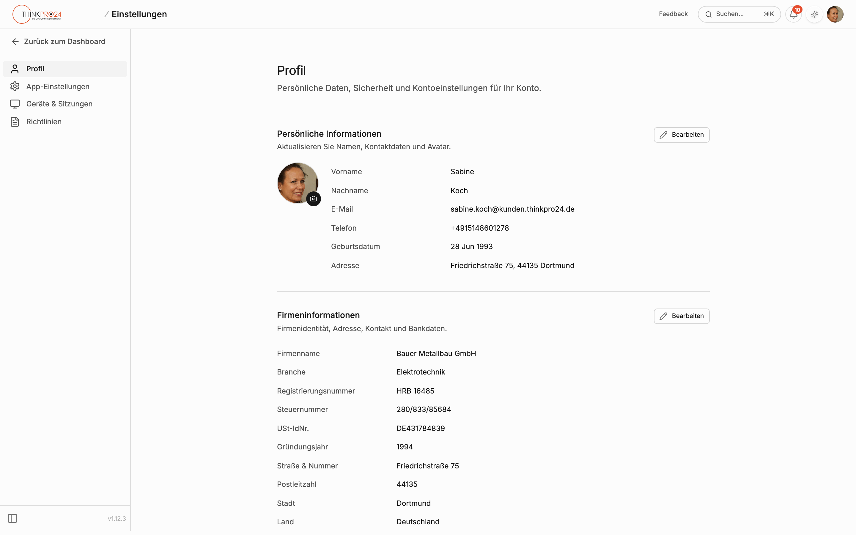 Profilseite der Einstellungen mit den Abschnitten Persönliche Informationen und Firmeninformationen